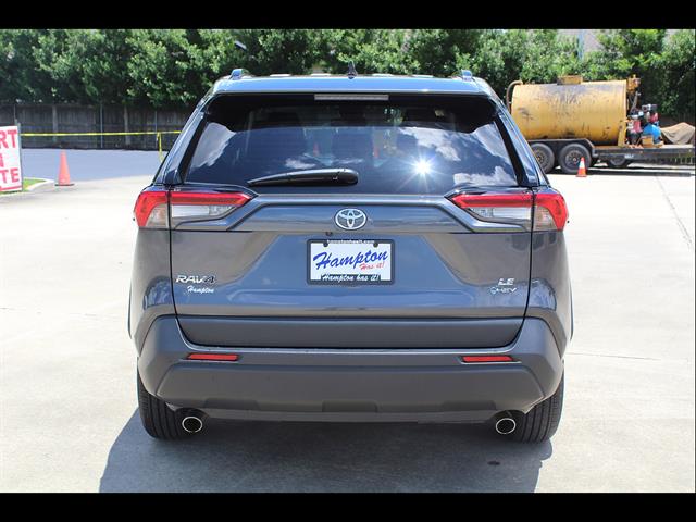 2025 Toyota RAV4 LE - Photo 7