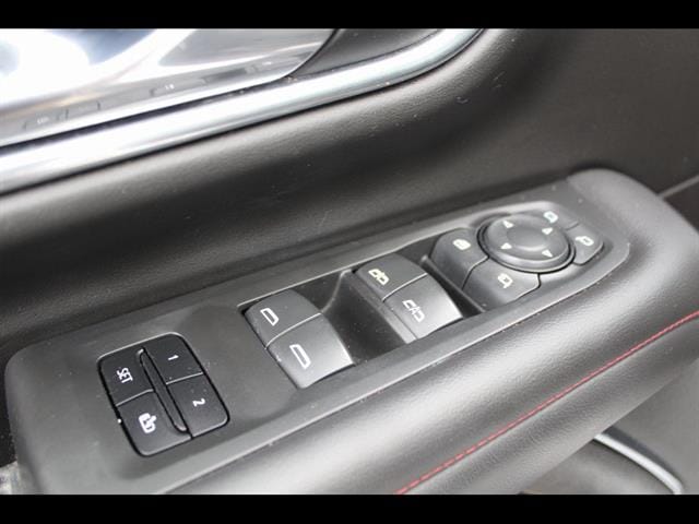 2021 Chevrolet Suburban RST - Photo 16