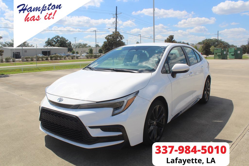 2023 Toyota Corolla SE's photo