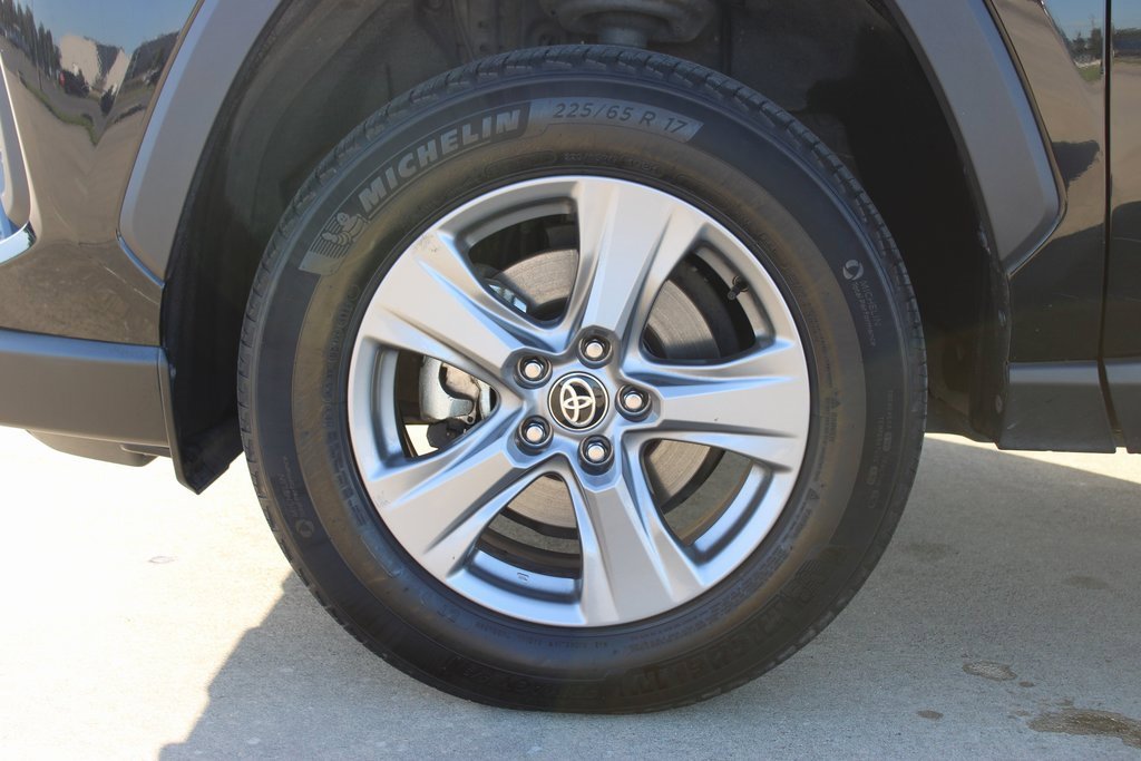 Used 2024 Toyota RAV4 XLE with VIN 2T3W1RFV8RW316396 for sale in Lafayette, LA