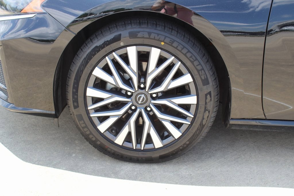 Used 2023 Nissan Altima SV with VIN 1N4BL4DV5PN357366 for sale in Lafayette, LA