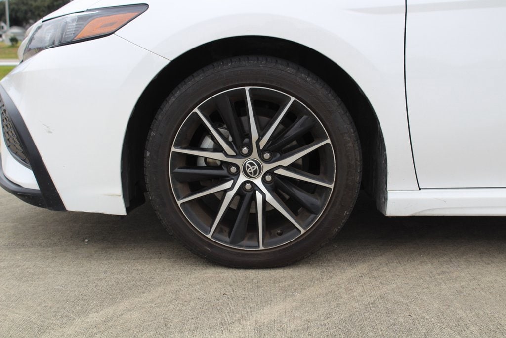 Used 2022 Toyota Camry SE with VIN 4T1G11AK2NU715911 for sale in Lafayette, LA