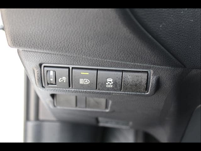 2026 Toyota Corolla Cross XLE - Photo 17