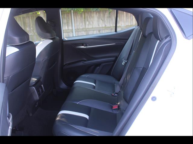 2025 Toyota Camry SE - Photo 30