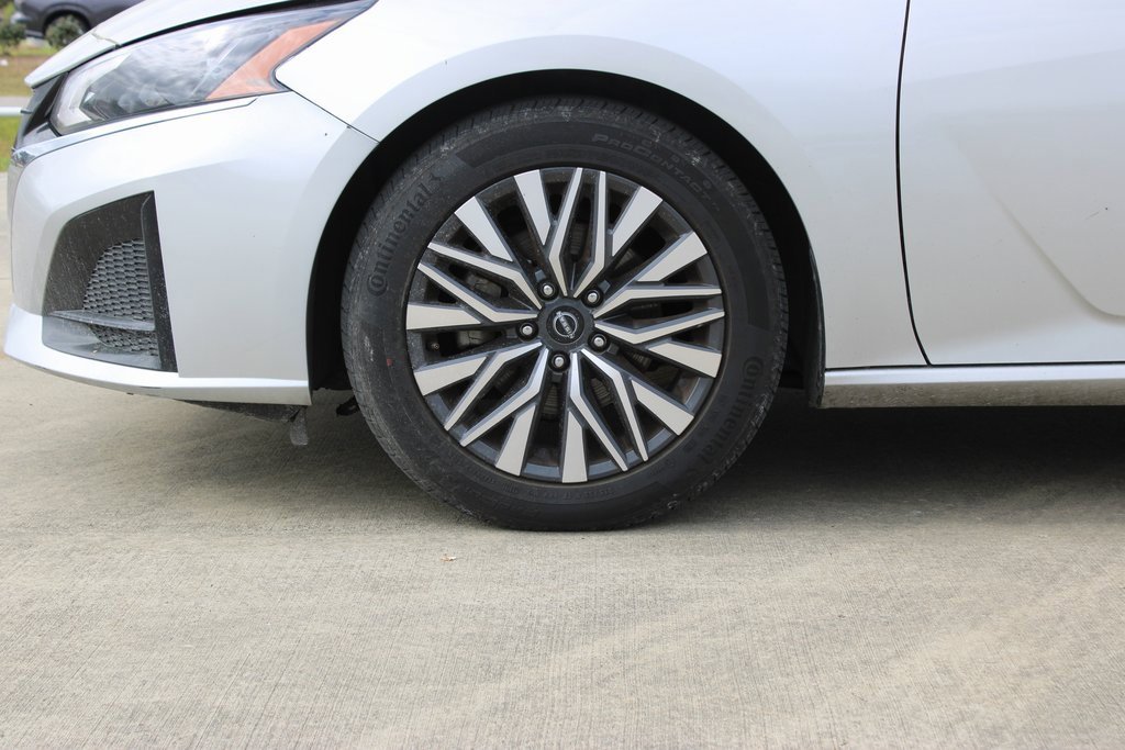 Used 2023 Nissan Altima SV with VIN 1N4BL4DV4PN329722 for sale in Lafayette, LA