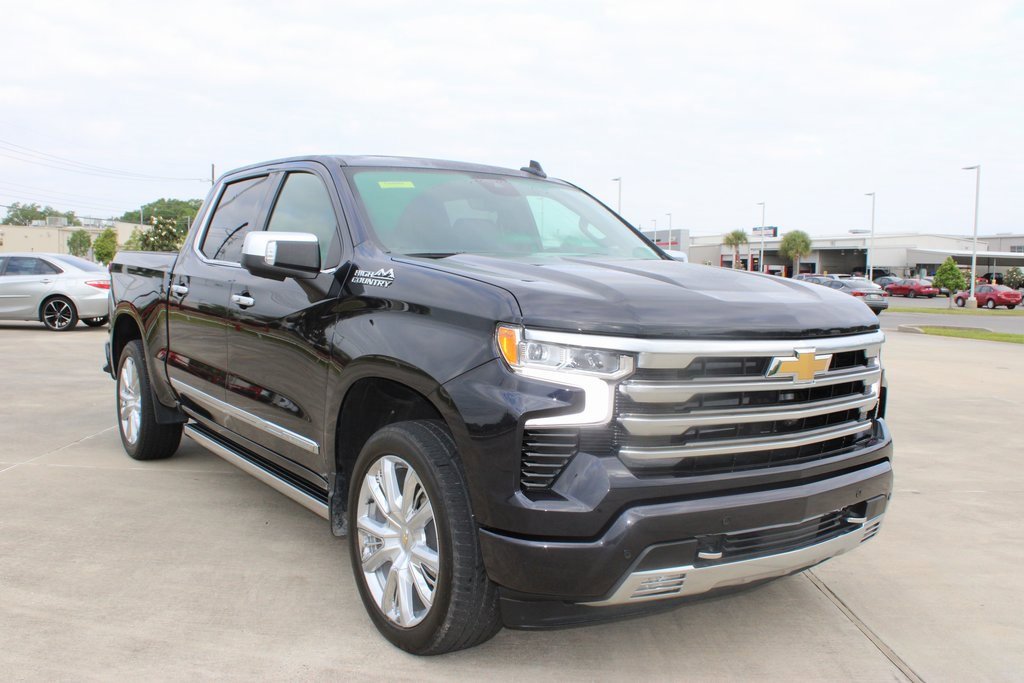 2024 Chevrolet Silverado 1500 High Country photo 4