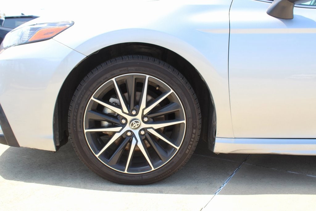 Used 2024 Toyota Camry SE with VIN 4T1G11AK5RU195970 for sale in Lafayette, LA