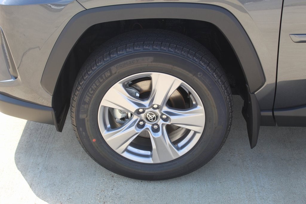 New 2025 Toyota RAV4 XLE SUV