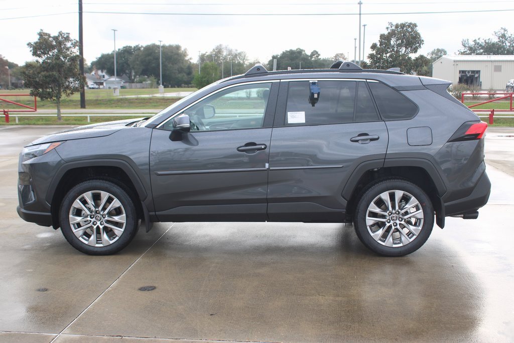 2025 Toyota RAV4 XLE Premium photo 3