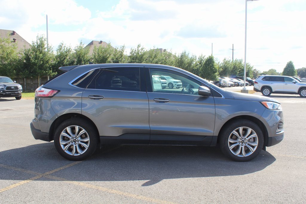 2024 Ford Edge Titanium photo 4