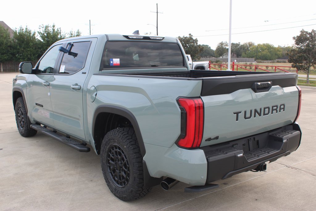 2026 Toyota Tundra SR5 CrewMax photo 4