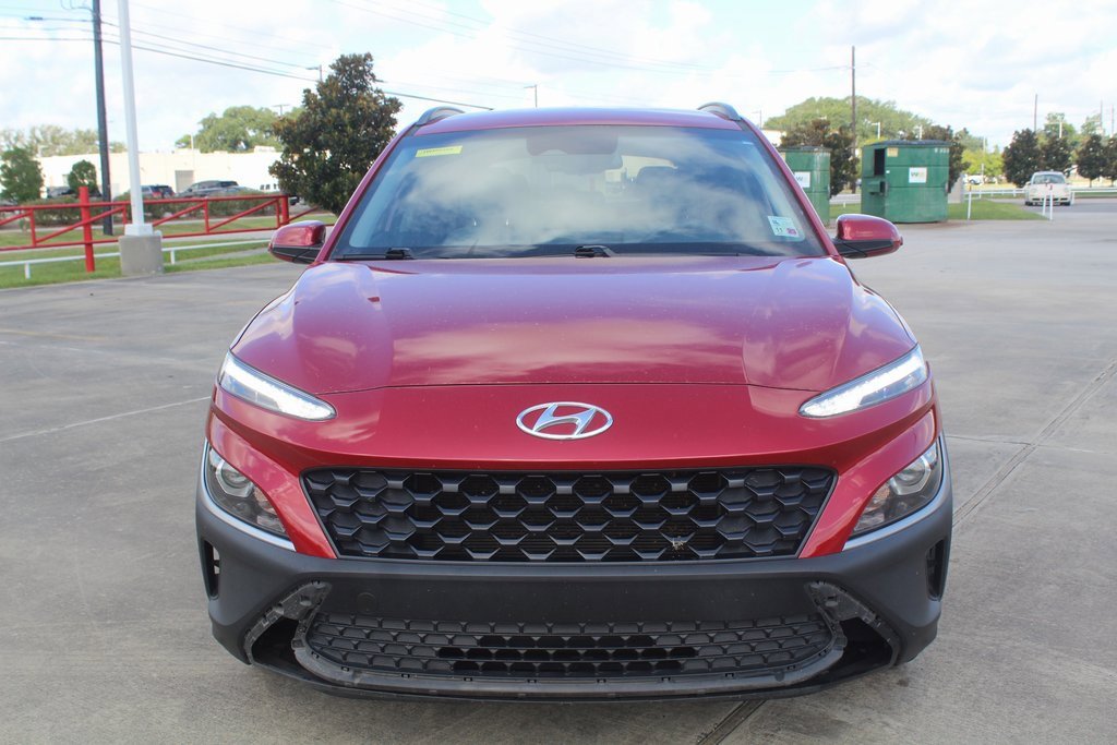 2022 Hyundai Kona SEL photo 3