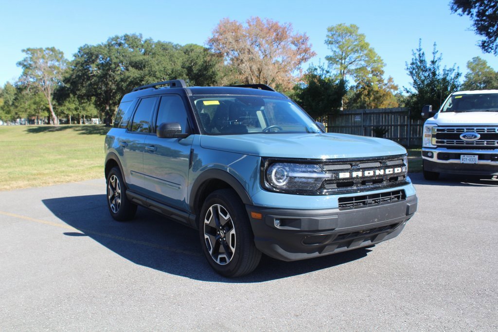 2022 Ford Bronco Sport Outer Banks photo 3