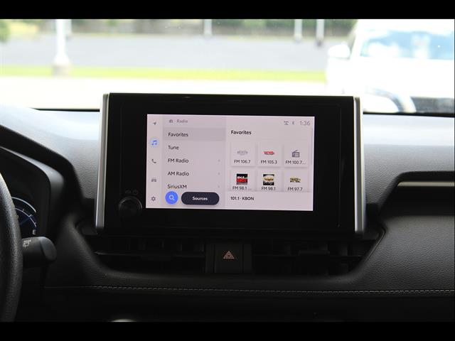 2025 Toyota RAV4 LE - Photo 24