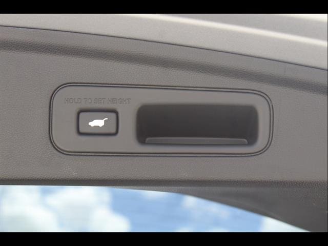 2025 Acura MDX Technology Package - Photo 9
