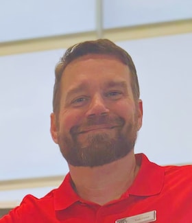 Staff member Max Wisser from 34588edd7637