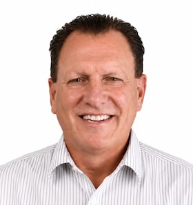Staff member Steven Nelams from 8df00864b90c