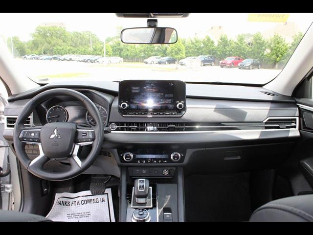 2024 Mitsubishi Outlander SE - Photo 24