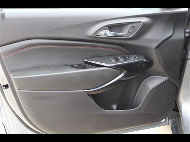 2025 Chevrolet Trax RS - Photo 12