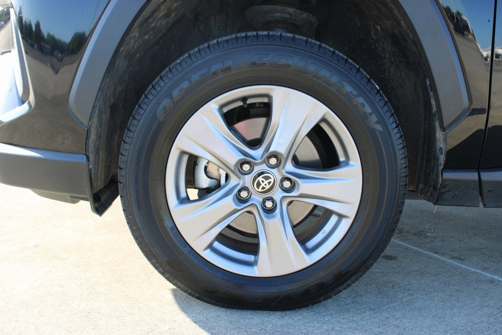Used 2024 Toyota RAV4 XLE with VIN 2T3W1RFV6RC263019 for sale in Lafayette, LA