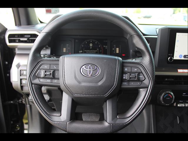 2026 Toyota Tacoma SR5 - Photo 18