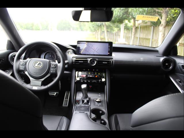 2024 Lexus IS 350 F SPORT - Photo 28