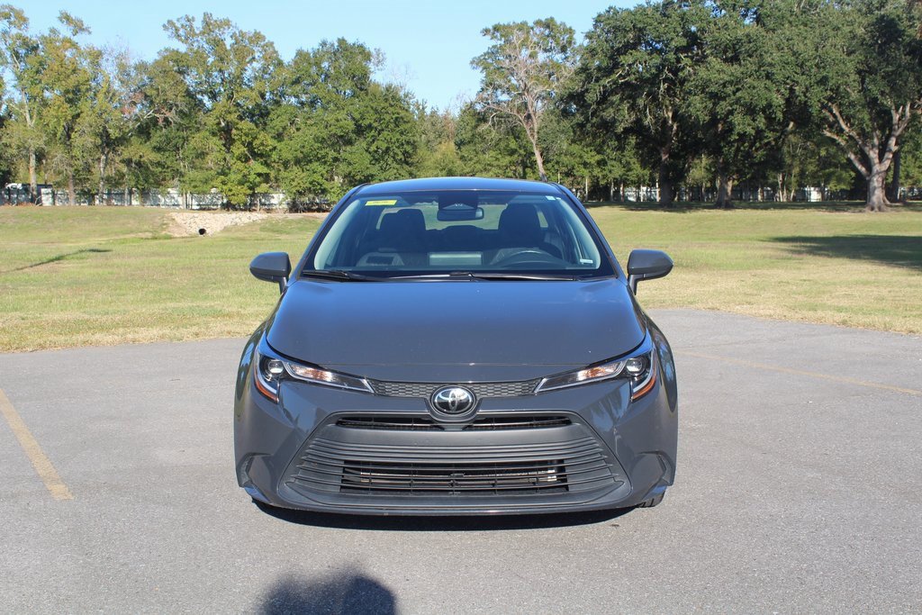 2024 Toyota Corolla LE photo 3
