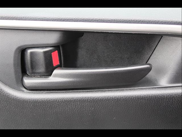 2025 Toyota RAV4 LE - Photo 12