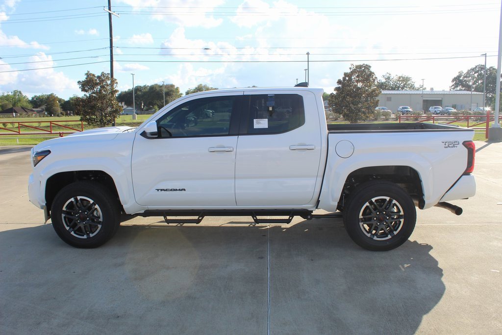 2025 Toyota Tacoma TRD Sport Double Cab photo 3