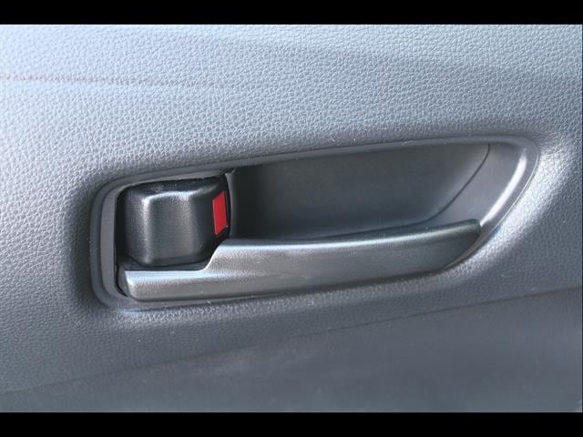2025 Toyota Corolla LE - Photo 12