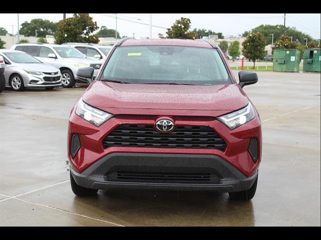 2025 Toyota RAV4 LE - Photo 3