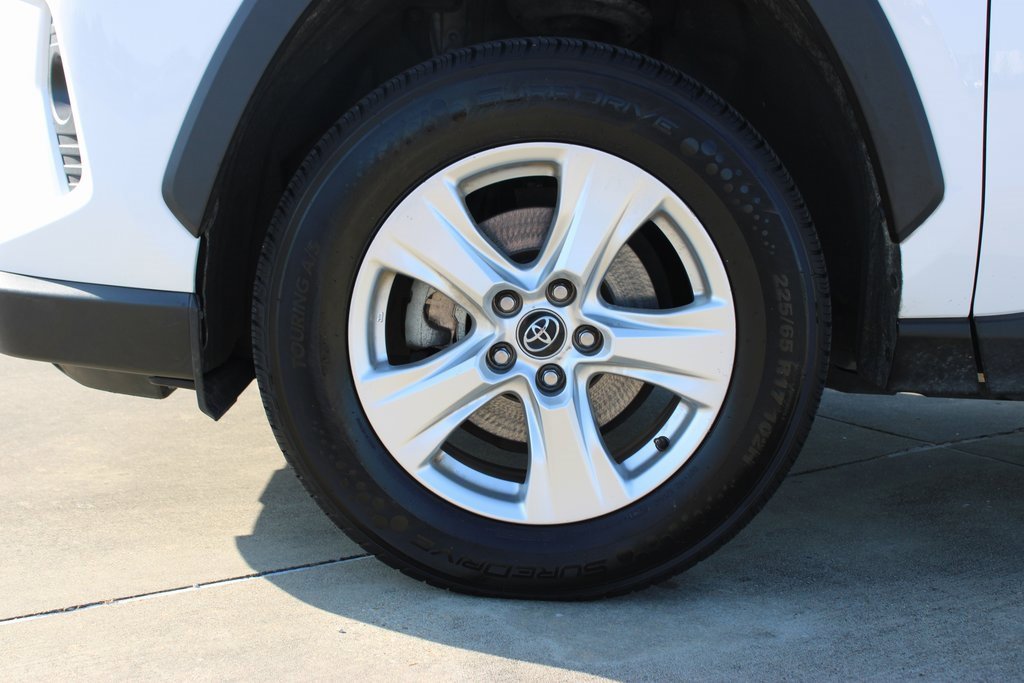 Used 2021 Toyota RAV4 XLE with VIN 2T3W1RFV4MC102452 for sale in Lafayette, LA