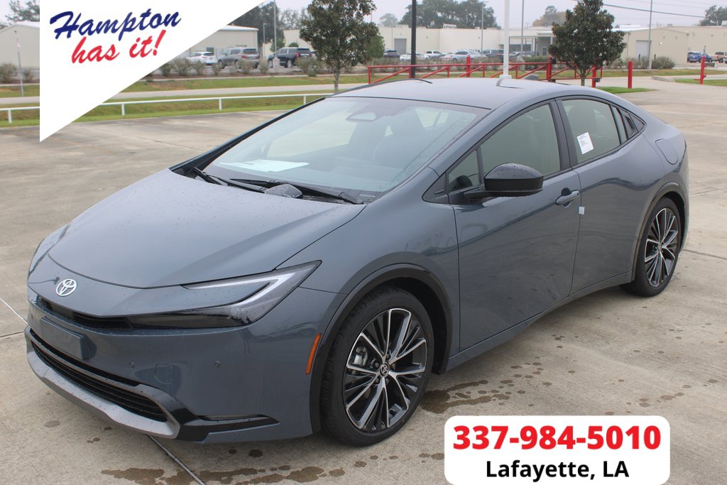 2026 Toyota Prius XLE's photo