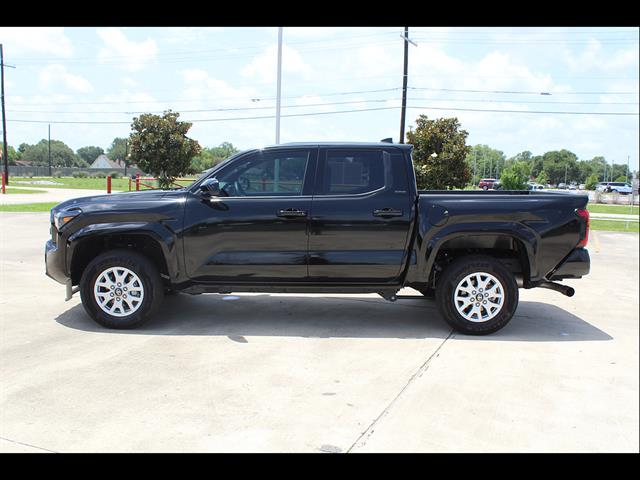 2026 Toyota Tacoma SR5 - Photo 10