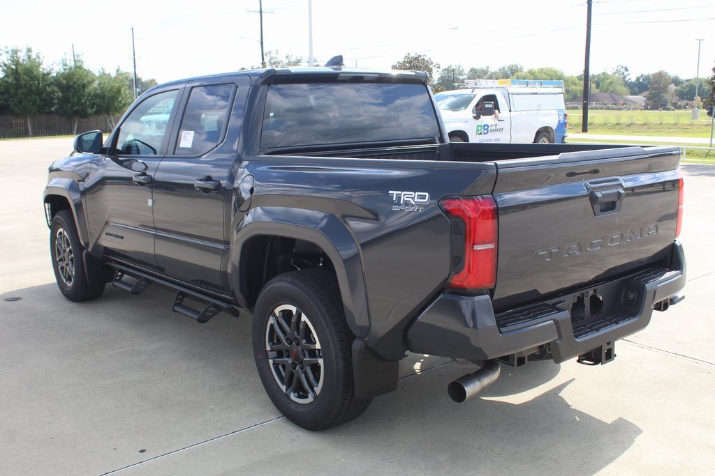 2025 Toyota Tacoma TRD Sport Double Cab photo 3