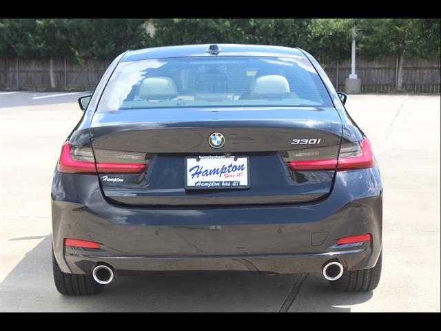 2023 BMW 3 Series 330i - Photo 7
