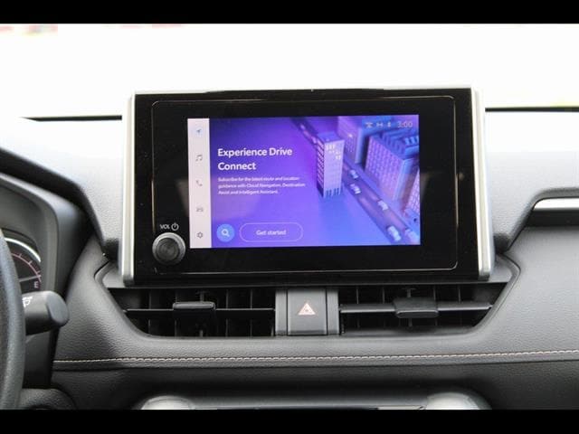 2023 Toyota RAV4 XLE - Photo 27