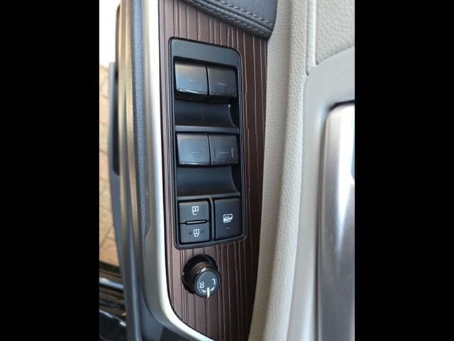 2023 Toyota Sienna XLE - Photo 15