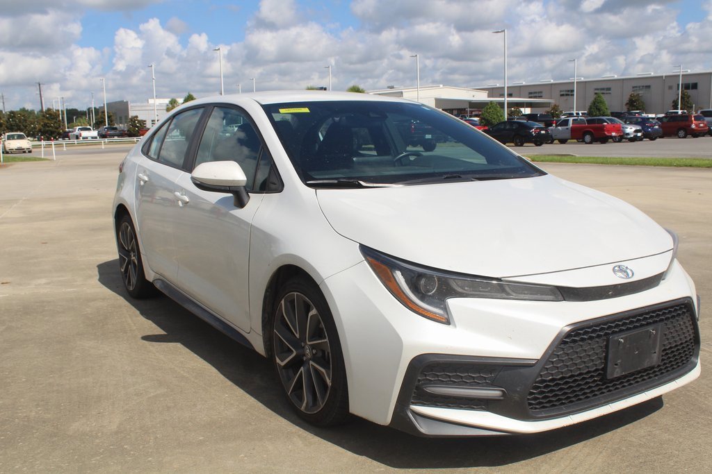2022 Toyota Corolla SE photo 4