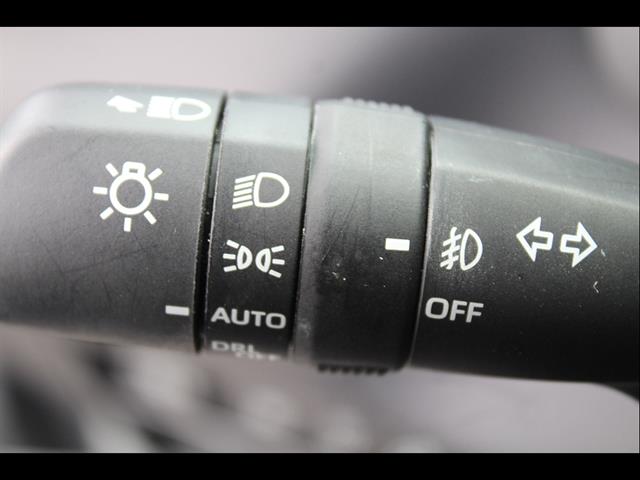 2025 Toyota Tundra Limited - Photo 23