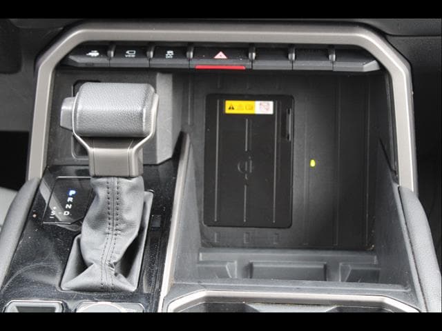 2024 Toyota Tundra Limited - Photo 30
