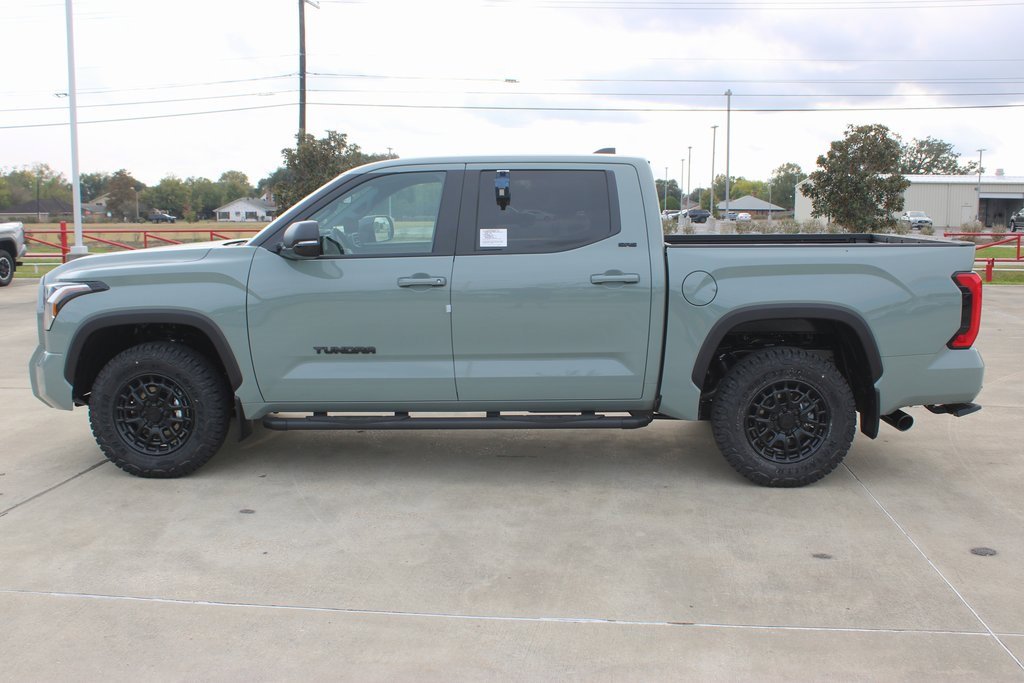 2026 Toyota Tundra SR5 CrewMax photo 3