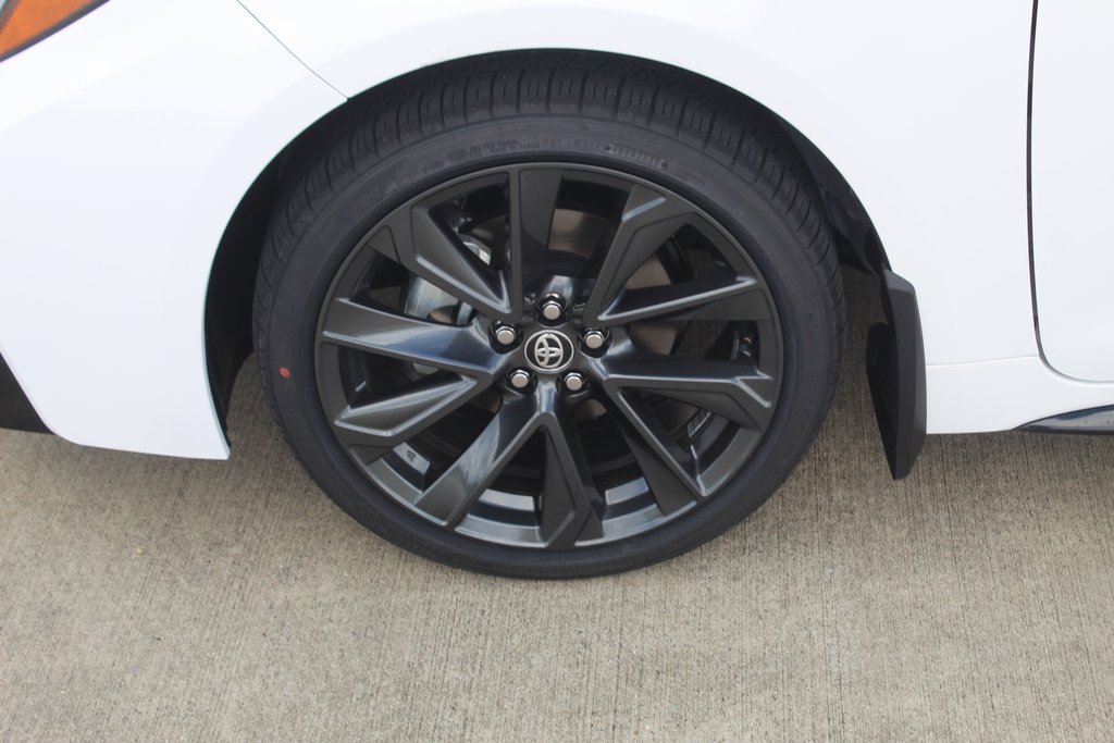 2026 Toyota Corolla SE photo 2