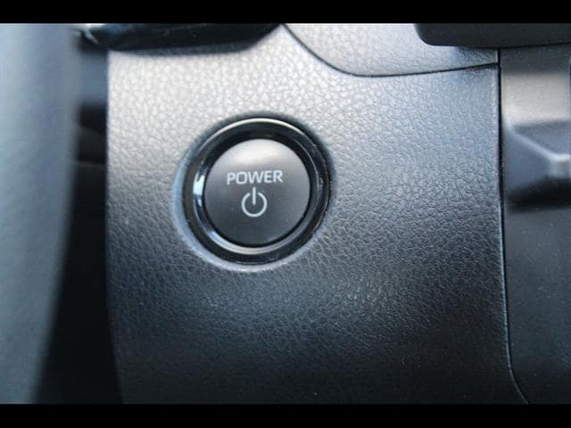 2025 Toyota Camry LE - Photo 23