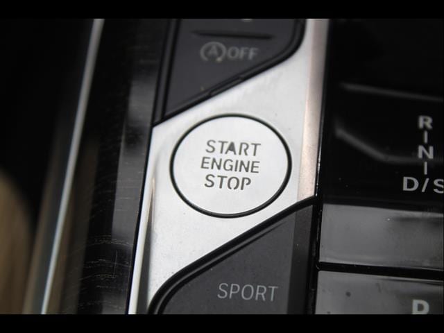 2023 BMW 3 Series 330i - Photo 33