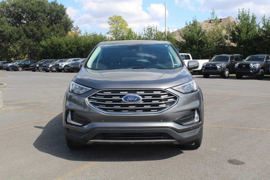 2024 Ford Edge Titanium photo 2