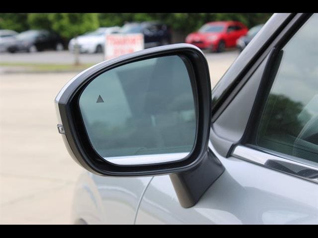 2024 Mitsubishi Outlander SE - Photo 11