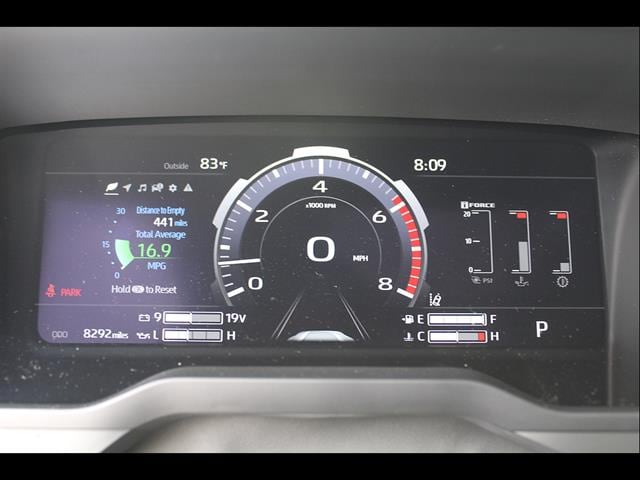 2025 Toyota Tundra Limited - Photo 25
