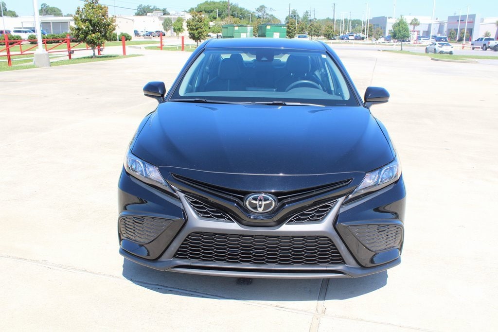 Used 2021 Toyota Camry SE with VIN 4T1G11AKXMU606451 for sale in Lafayette, LA