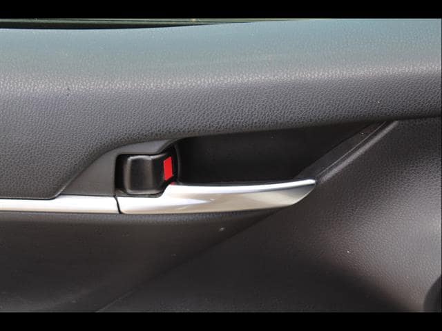 2023 Toyota Camry LE - Photo 12
